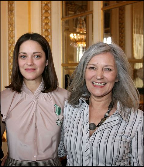 marion cotillard parents.